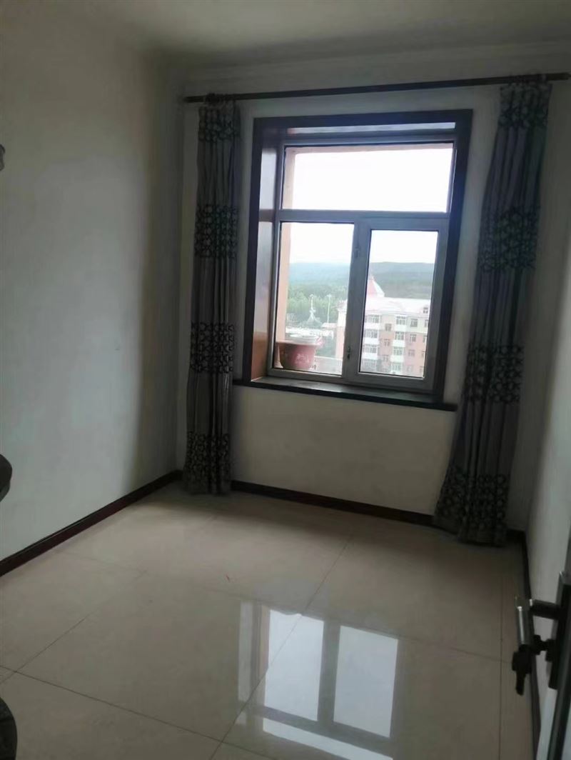 萬寶小區(qū)低價(jià)賣樓