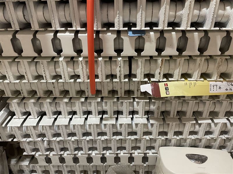 九九成新鑄鐵暖氣片散熱器