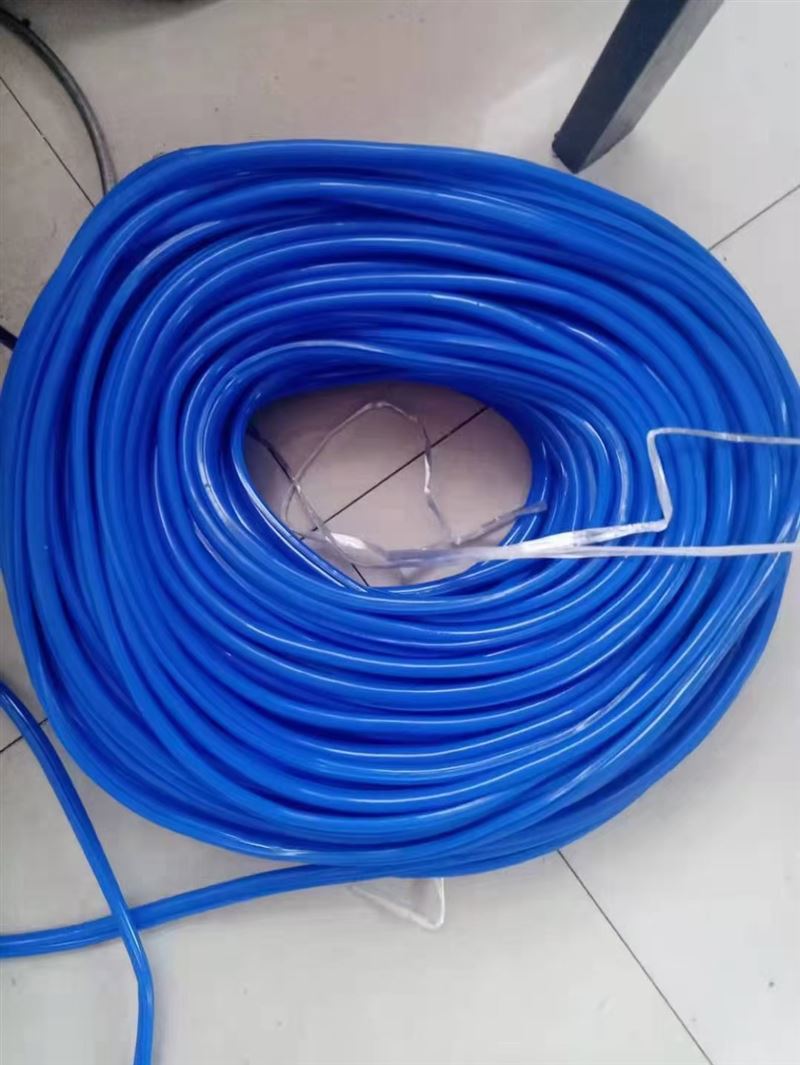 維修門窗，換玻璃，專業(yè)打膠，換硅膠密封條，換合頁把手密封條，定做紗窗，軟包防盜門。