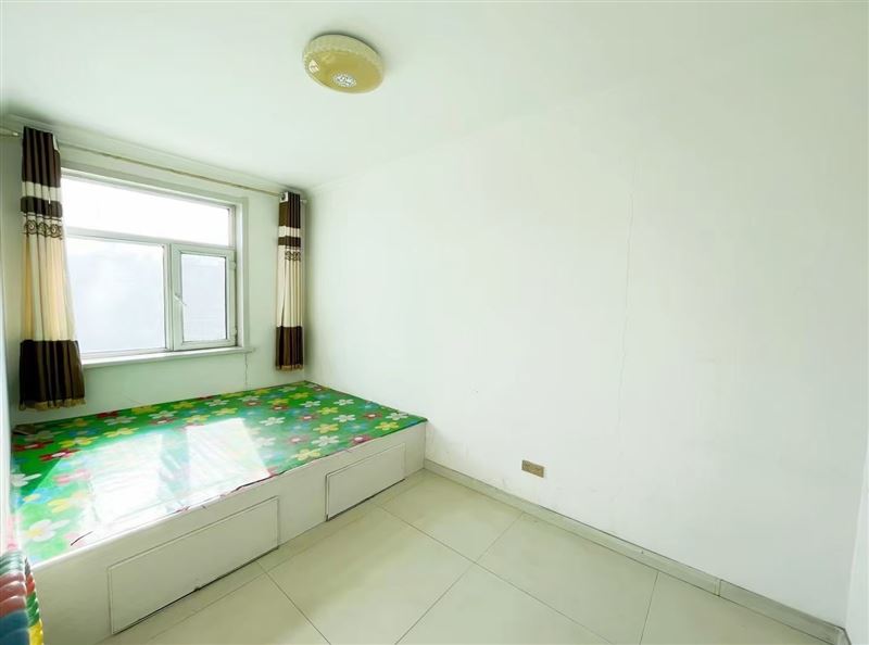 出售幸福里電梯房