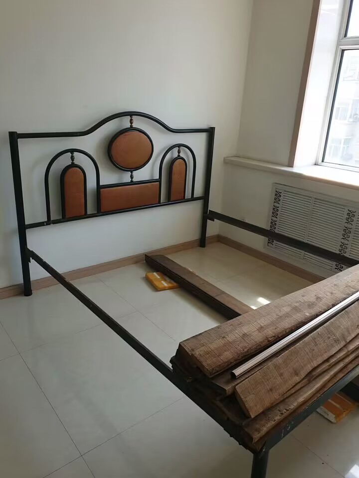 七星花園A區(qū)4層86平好房出售