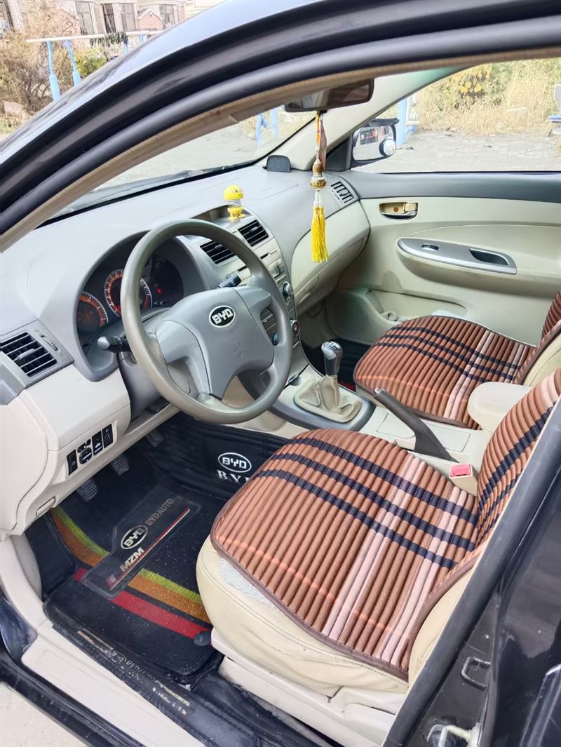 12年比亞迪L3手動高配