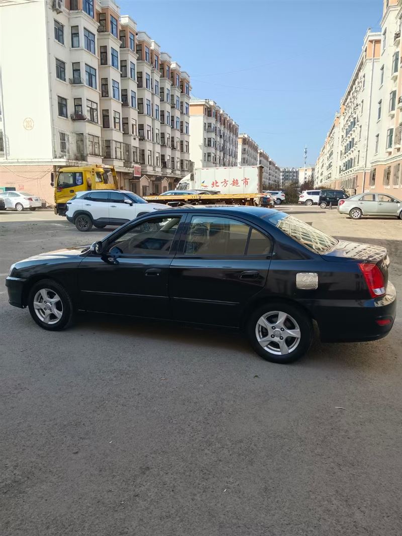 11年新款現(xiàn)代伊蘭特手動(dòng)高配