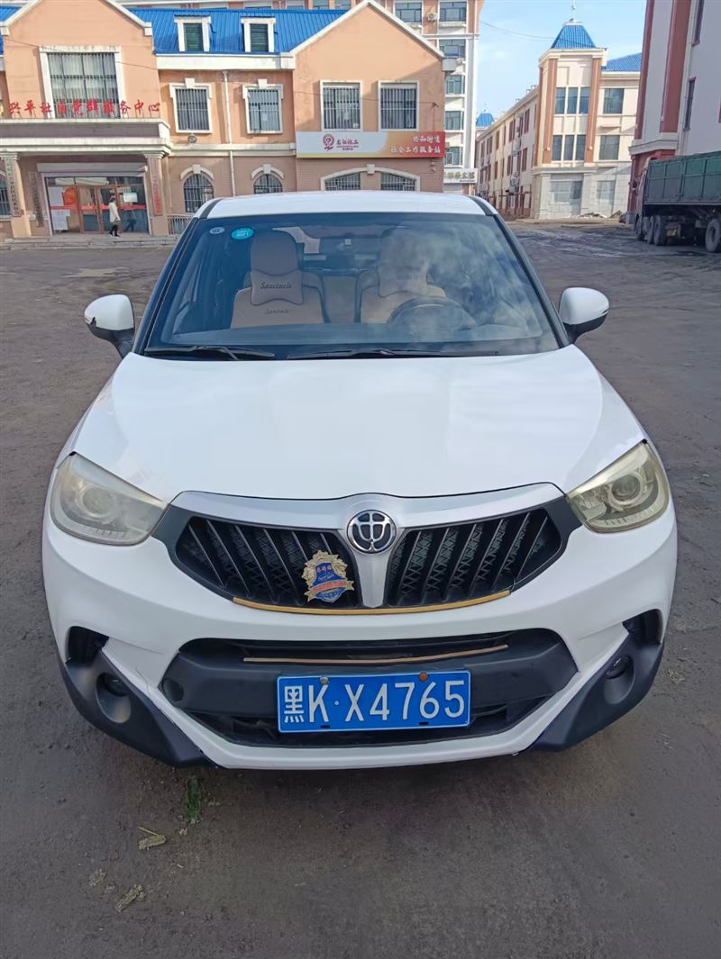 15年華晨中華v3手動(dòng)高配