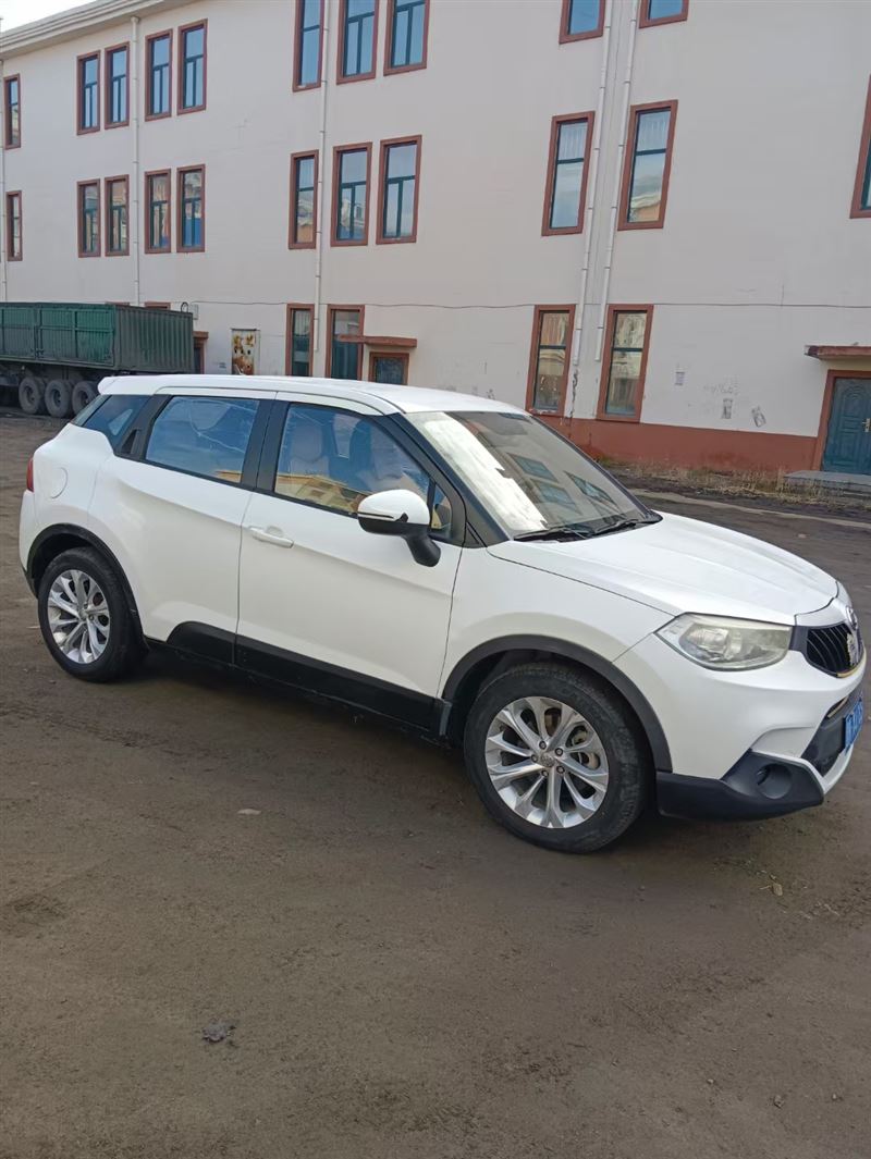 15年華晨中華v3手動(dòng)高配