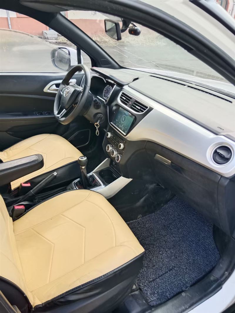 15年華晨中華v3手動(dòng)高配