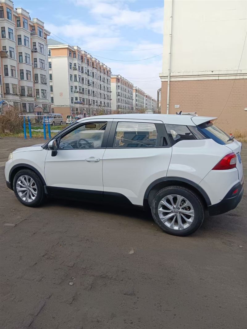 15年華晨中華v3手動(dòng)高配