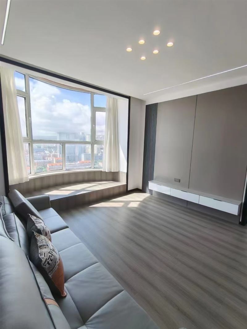 銀泉高層31樓69平精裝25萬