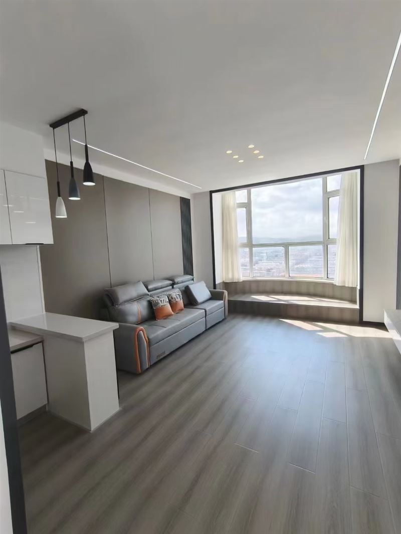 銀泉高層31樓69平精裝25萬