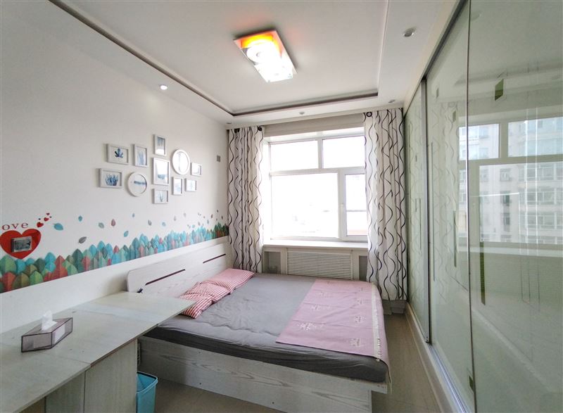 茄子河分局家屬樓2號(hào)樓4樓