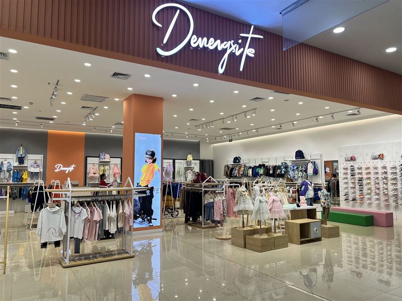 東北亞德蒙斯特童裝招聘優(yōu)秀導(dǎo)購(gòu)員