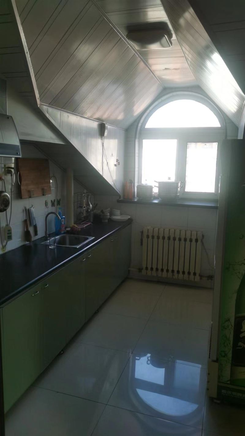 出租景豐家小區(qū)閣樓