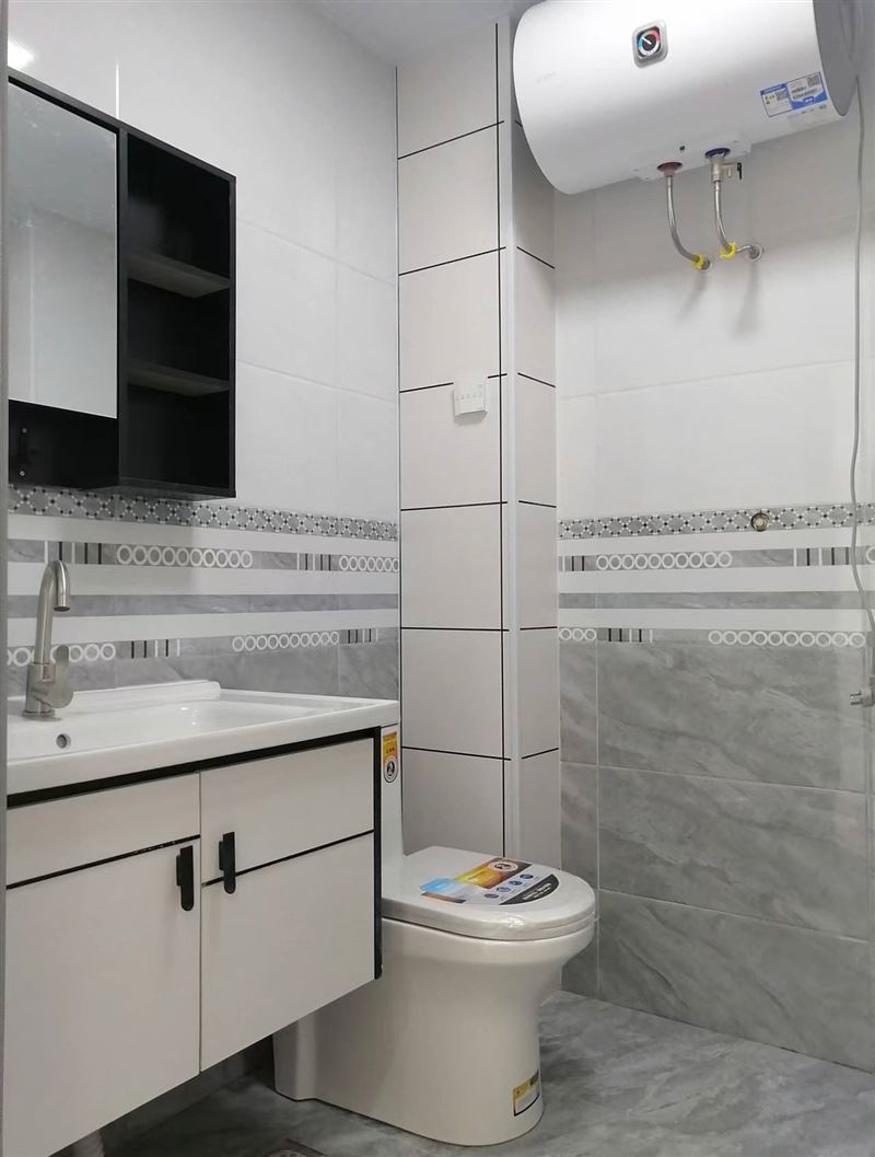 七星花園B區(qū)~六樓~精裝修 ?