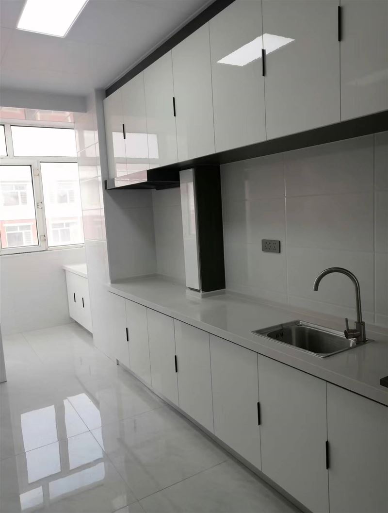 七星花園B區(qū)~六樓~精裝修 ?