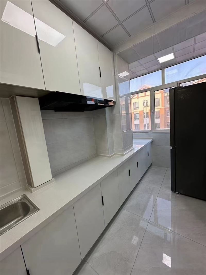 北岸新城五樓~63平方~精裝修~拎包入住