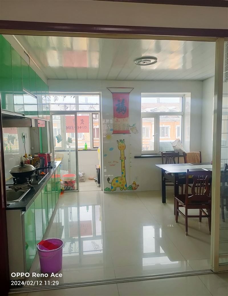 出租朝陽(yáng)小區(qū)樓房