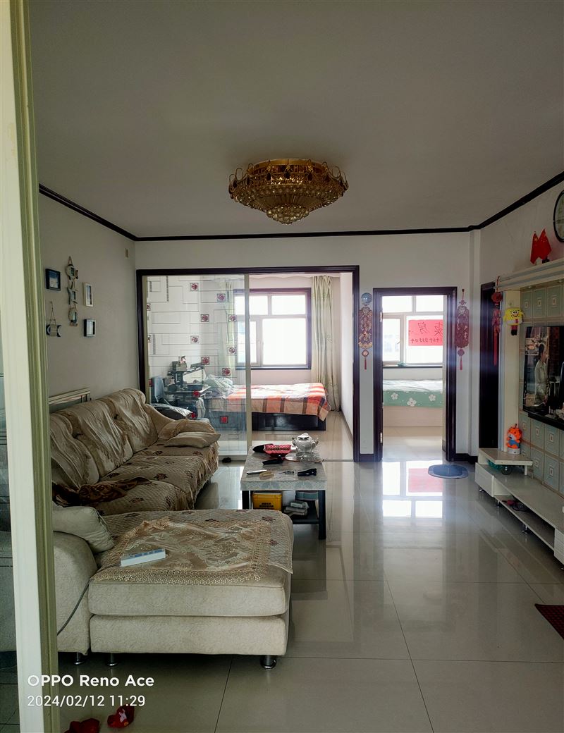 出租朝陽(yáng)小區(qū)樓房