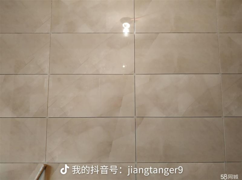 城信家裝:專業(yè)瓦工姜師傅代修墳?zāi)? border=