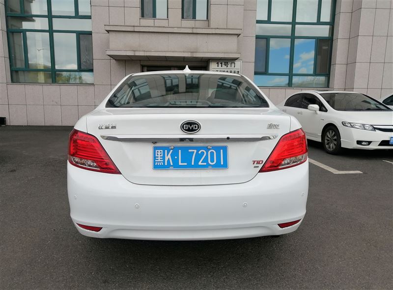 比亞迪速銳自動擋高配