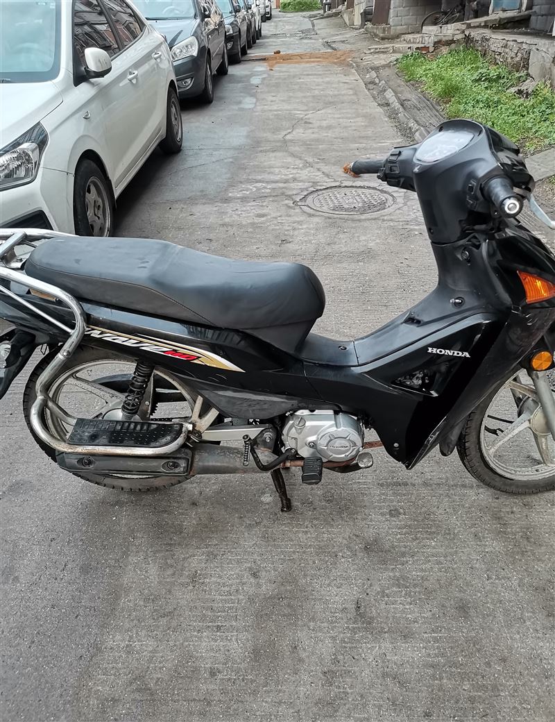 新大洲本田彎梁摩托車