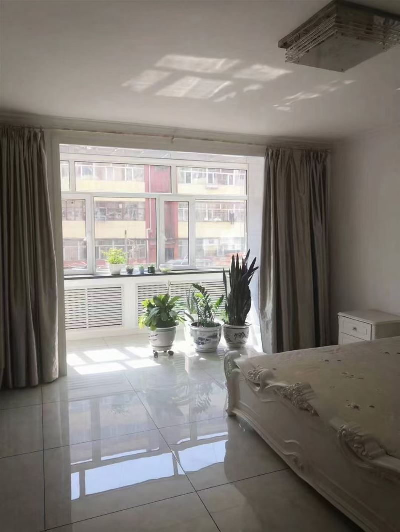 十中十小2樓102平精裝33.8萬