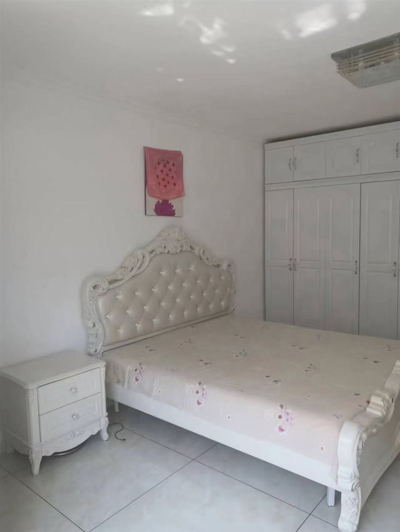 十中十小2樓102平精裝33.8萬