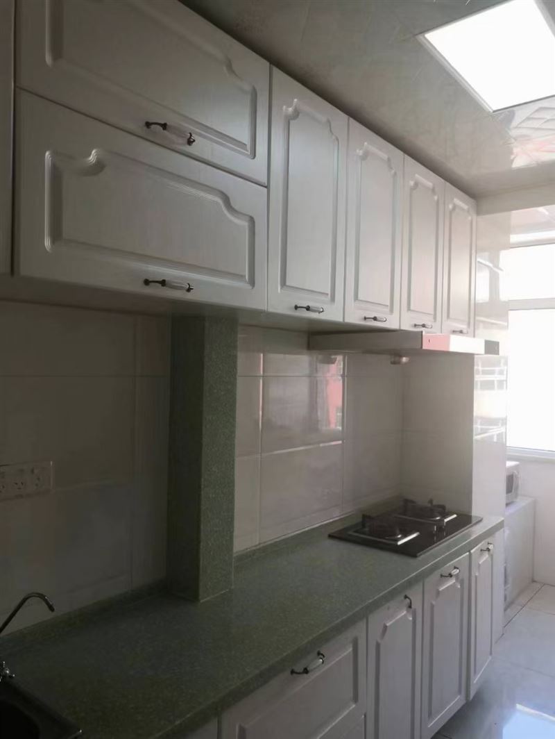 十中十小2樓102平精裝33.8萬