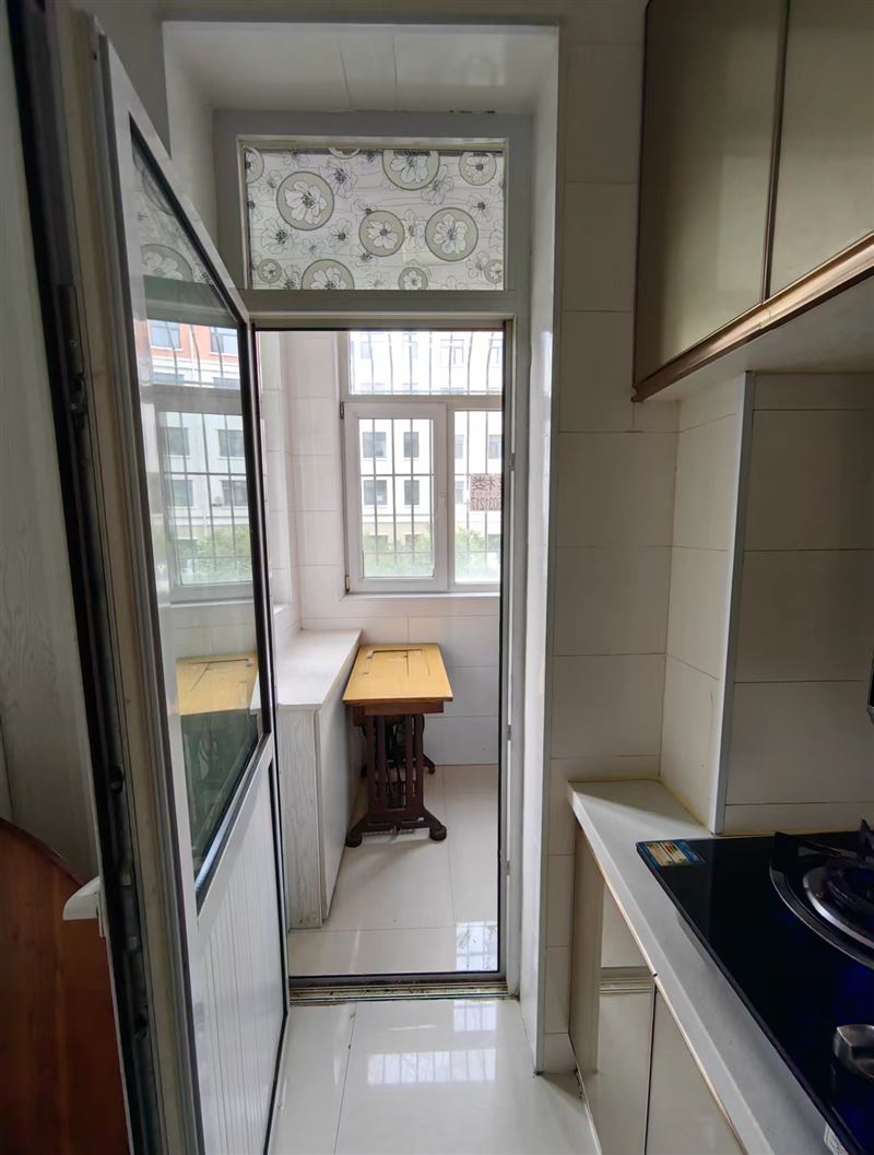 金沙新區(qū)如意家園36號樓精裝修吉賣房