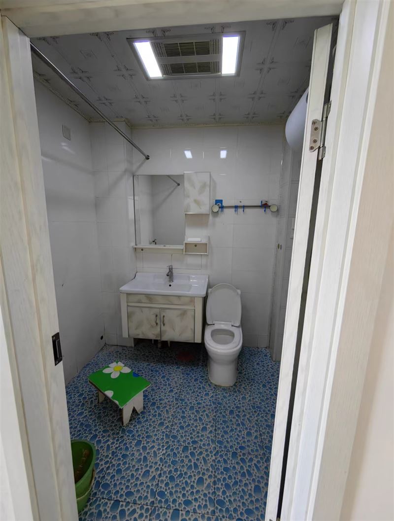 金沙新區(qū)如意家園36號樓精裝修吉賣房