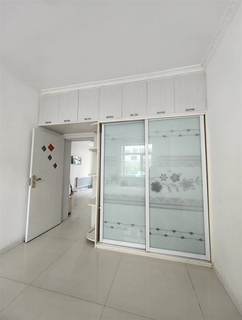 金沙新區(qū)如意家園36號樓精裝修吉賣房