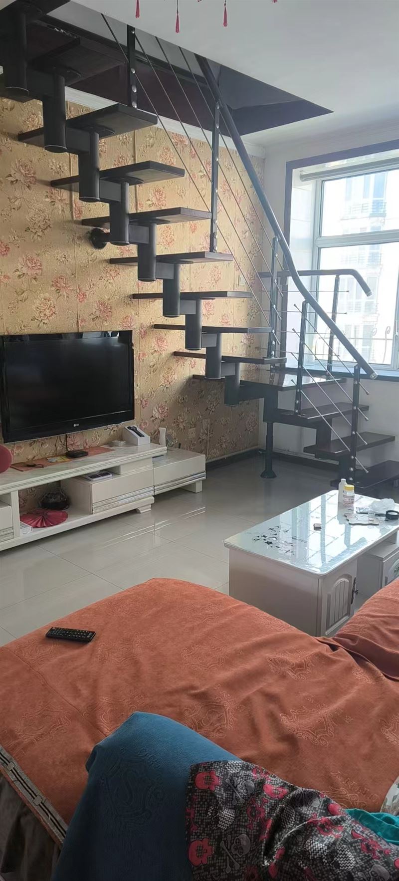 鴻福家園復(fù)式樓急賣