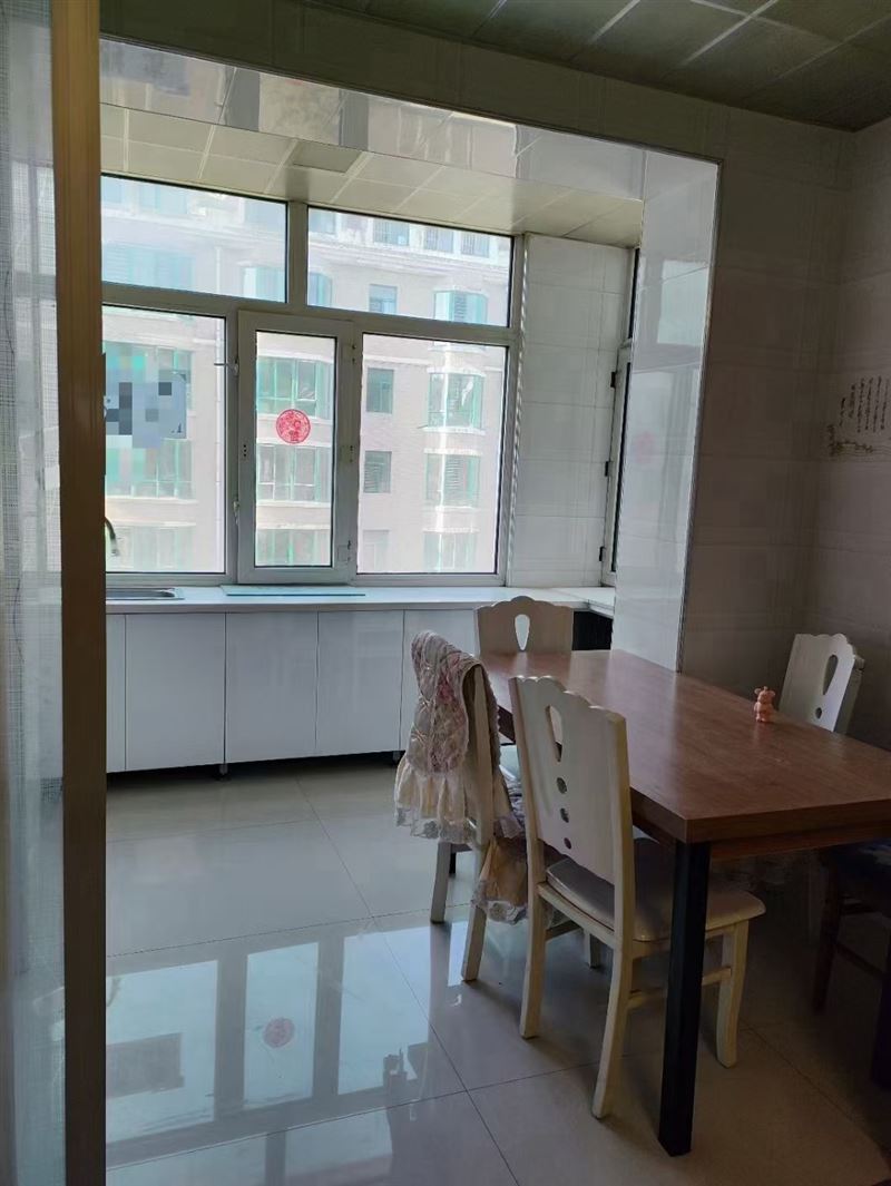 賣(mài)新東方4樓84平