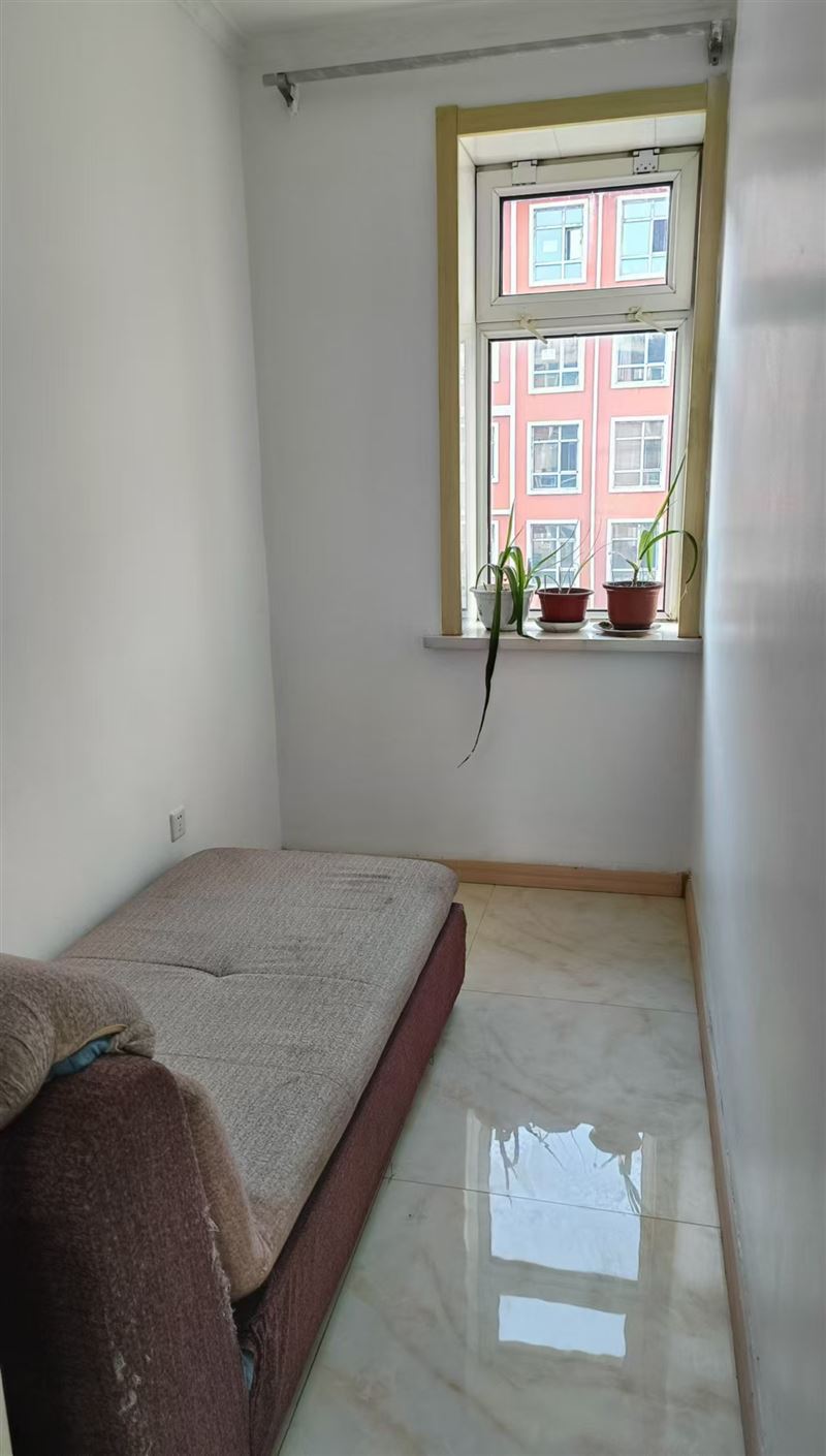 商貿(mào)城70平