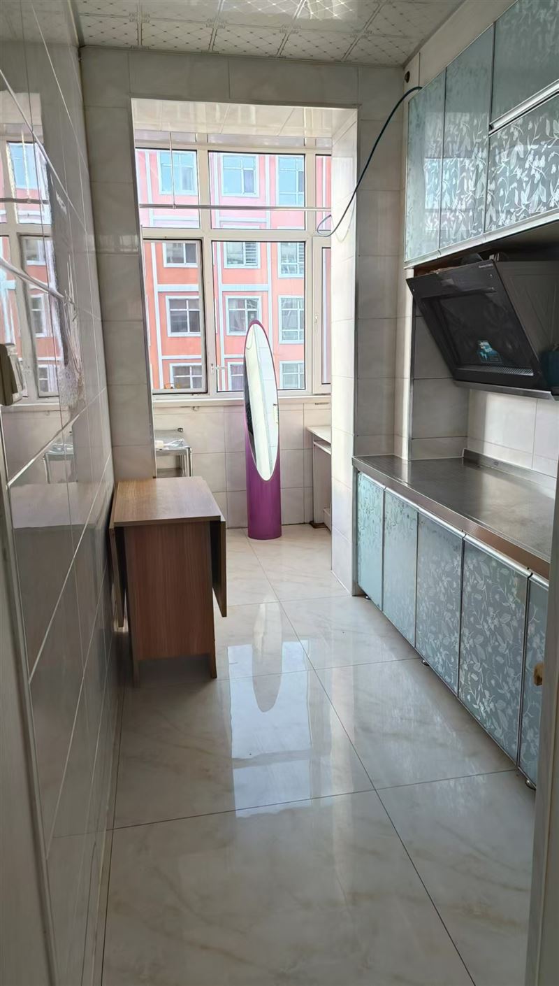 商貿(mào)城70平