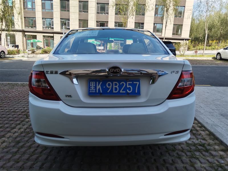 4萬公里比亞迪F3