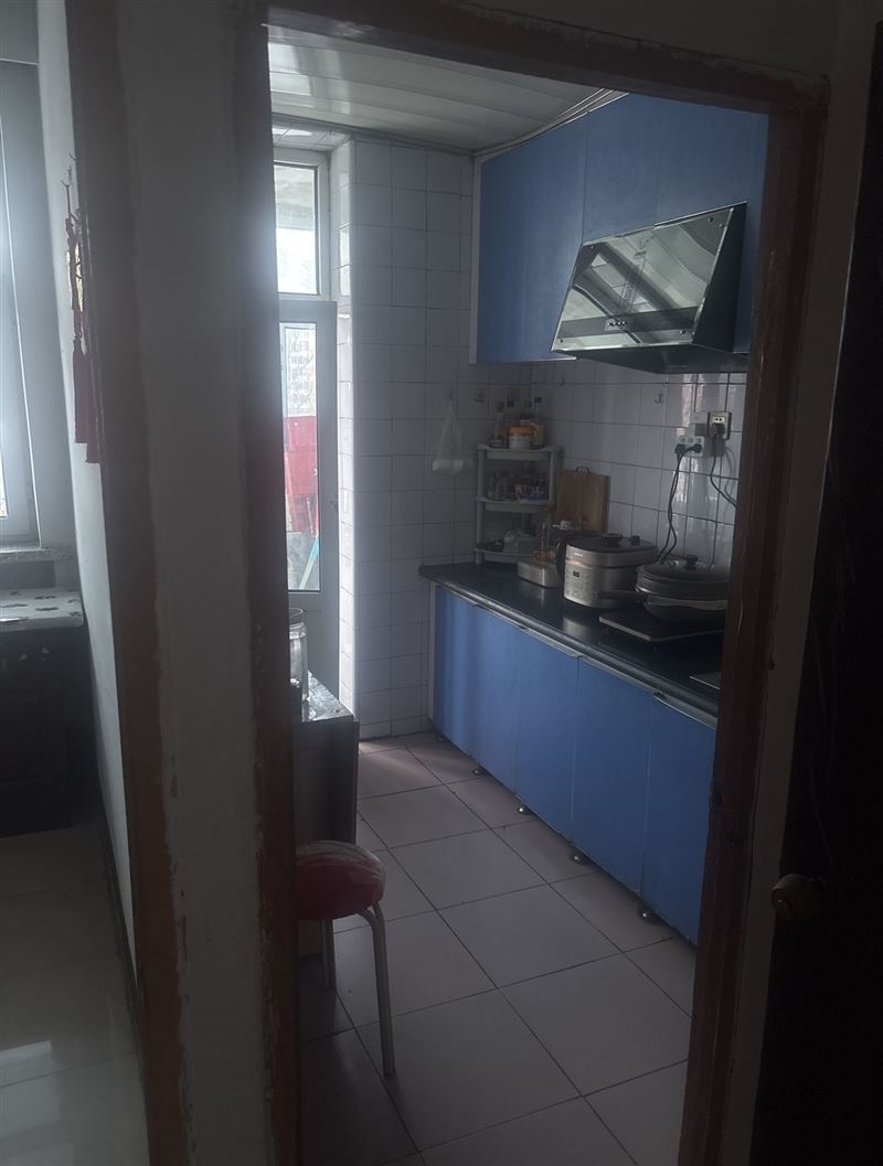 德政小區(qū)14號(hào)樓賣房