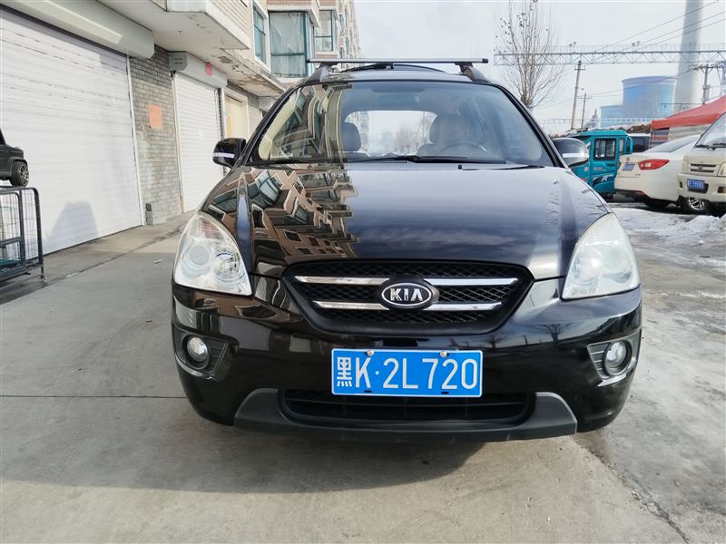 起亞佳樂(lè)七座MPV自動(dòng)擋