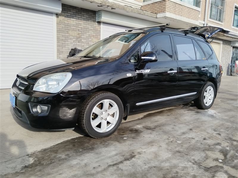 起亞佳樂(lè)七座MPV自動(dòng)擋