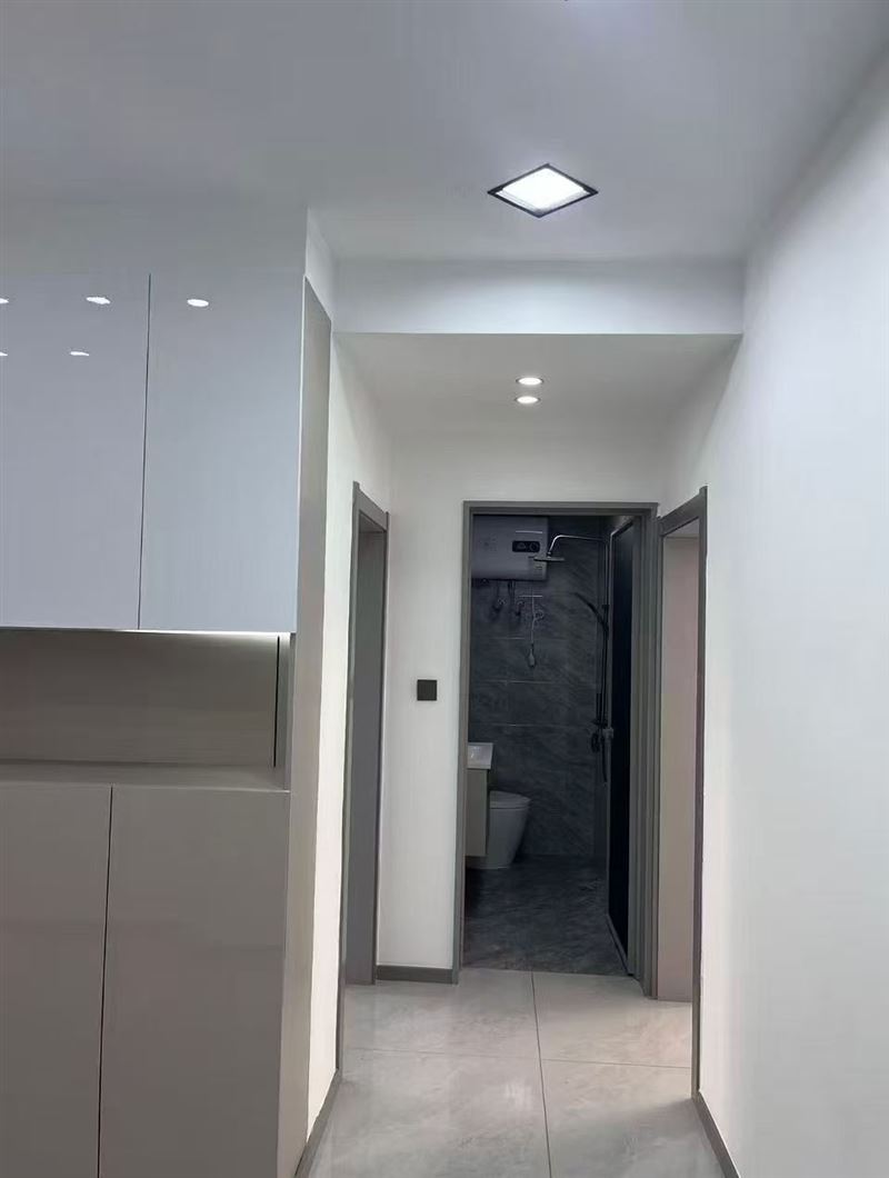 降價(jià)出售九中九小房