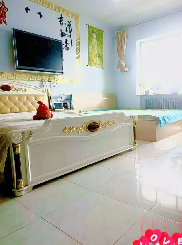 新聞樓彩城西門