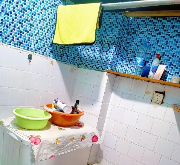 新聞樓彩城西門