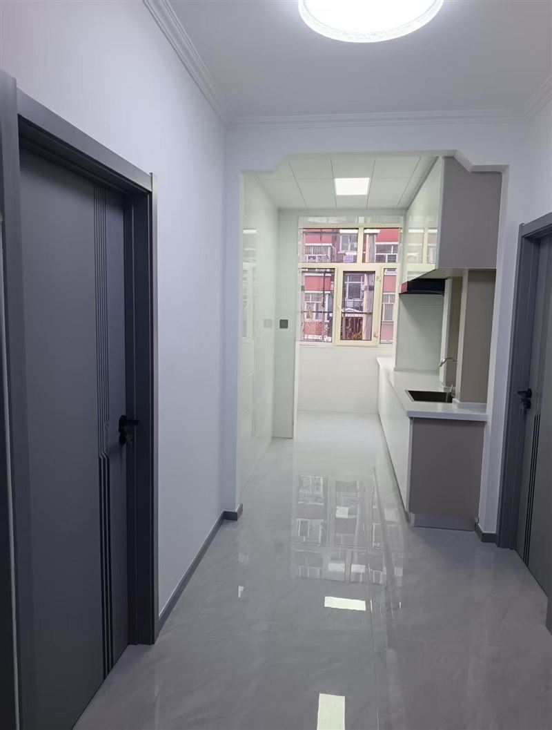 七星花園Ａ區(qū)一樓中門(mén)