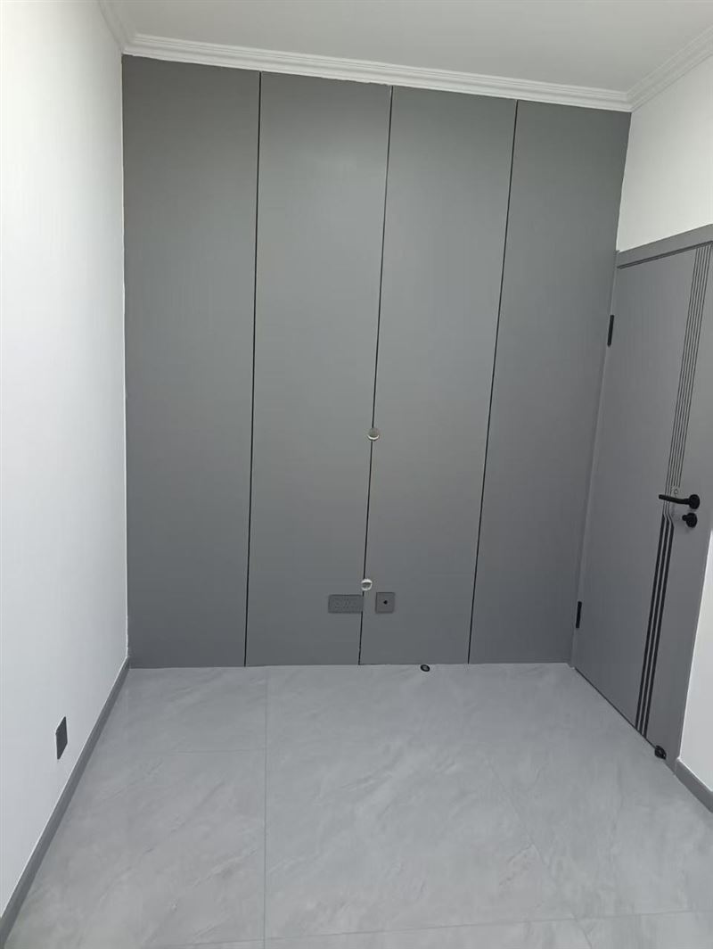 七星花園A區(qū)一樓中門(mén)