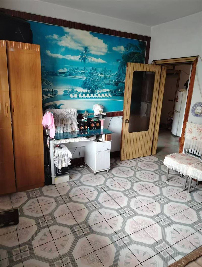 出售十中十小4樓