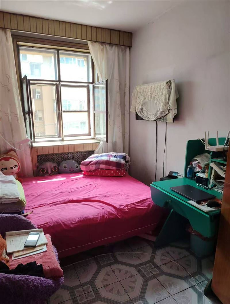 出售十中十小4樓