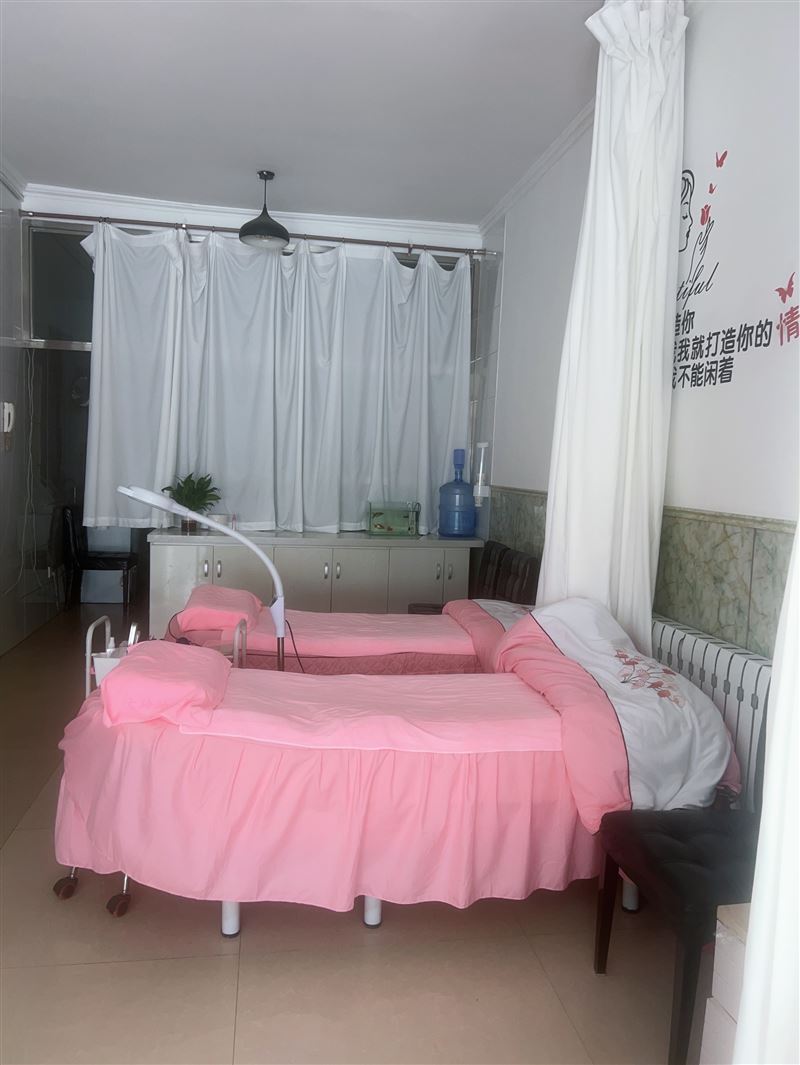 茄子河新東方美甲店外兌