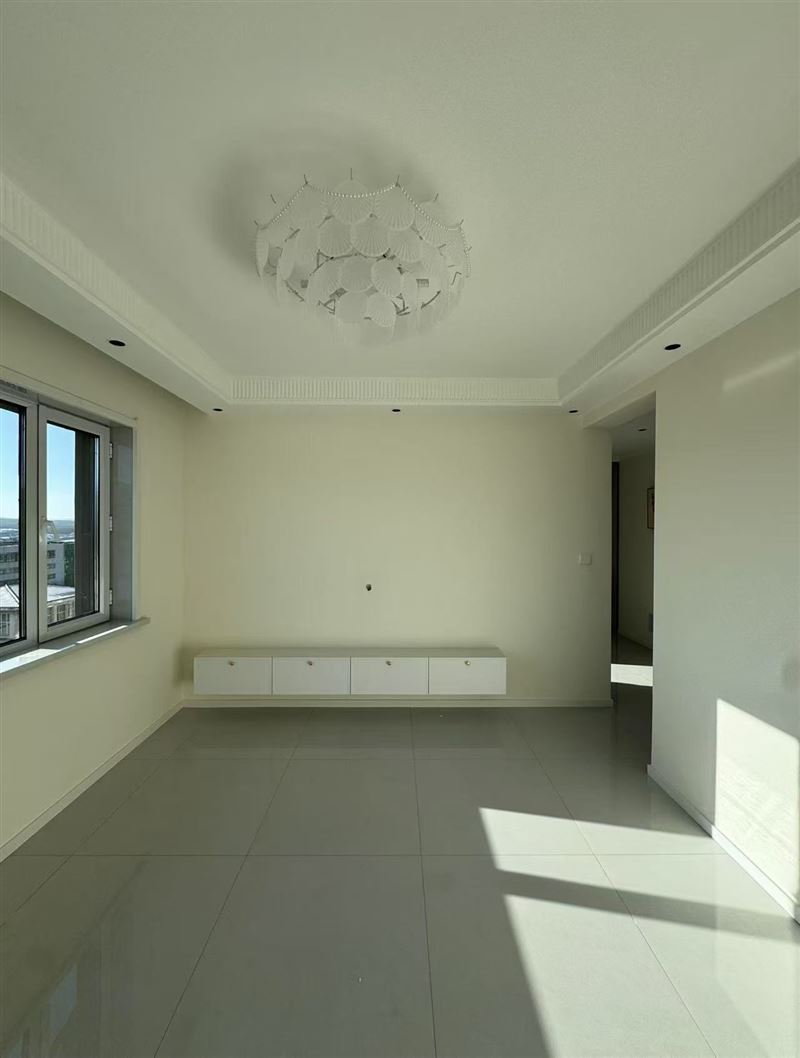 出售花園新區(qū)8樓