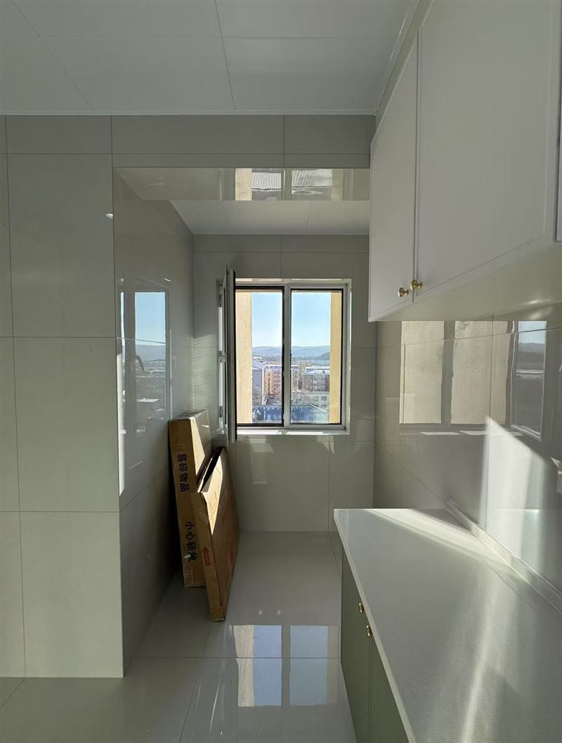 出售花園新區(qū)8樓