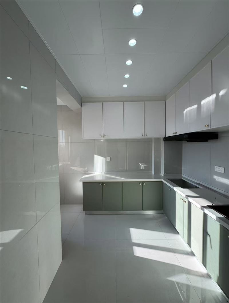 出售花園新區(qū)8樓