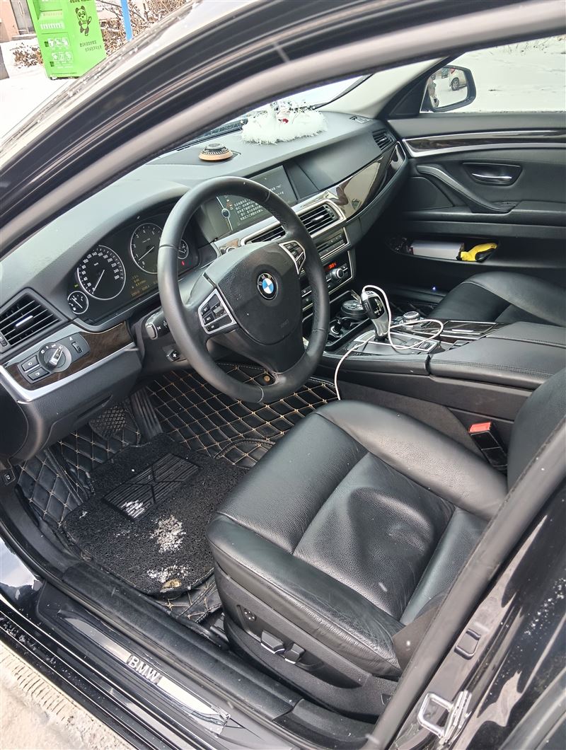 11年寶馬525Li自動頂配